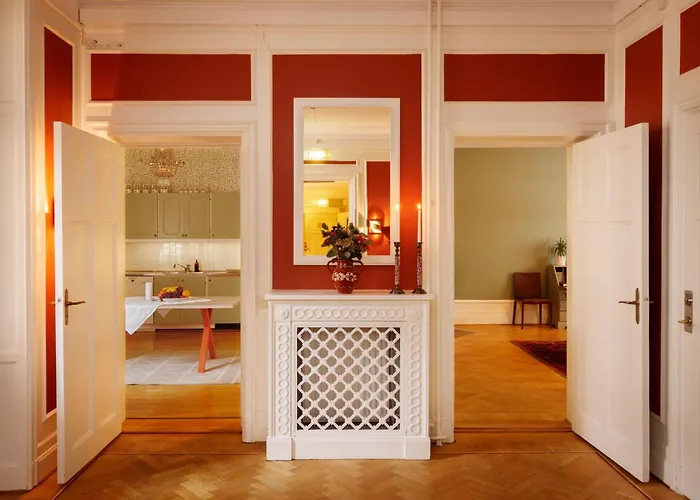 Home Hotel Wellington