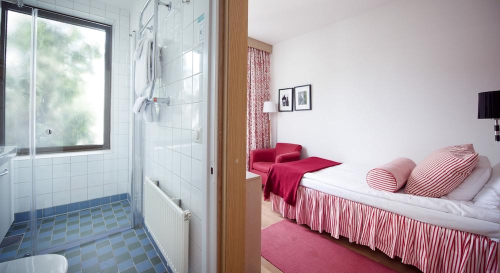 Wellington Hotel 4*